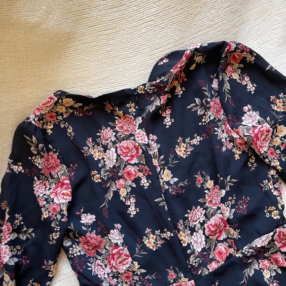 Color Code Black Floral Short Dress - Picture 4 of 5